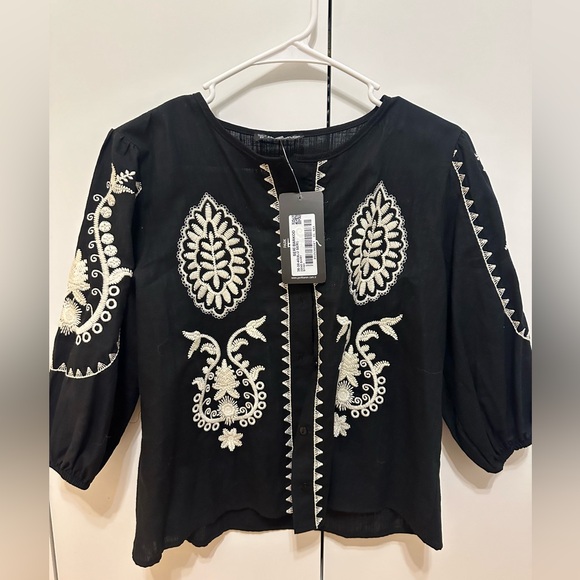 Tops - Brand new shirt